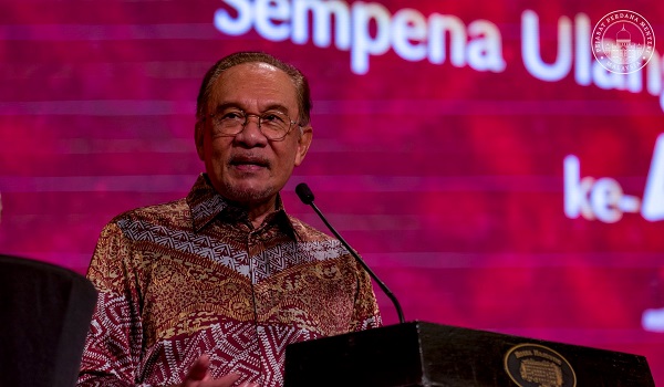 FOTO FACEBOOK Anwar Ibrahim